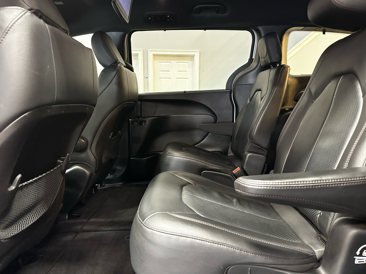2019 Chrysler Pacifica Touring L 35th Anniversary photo 18