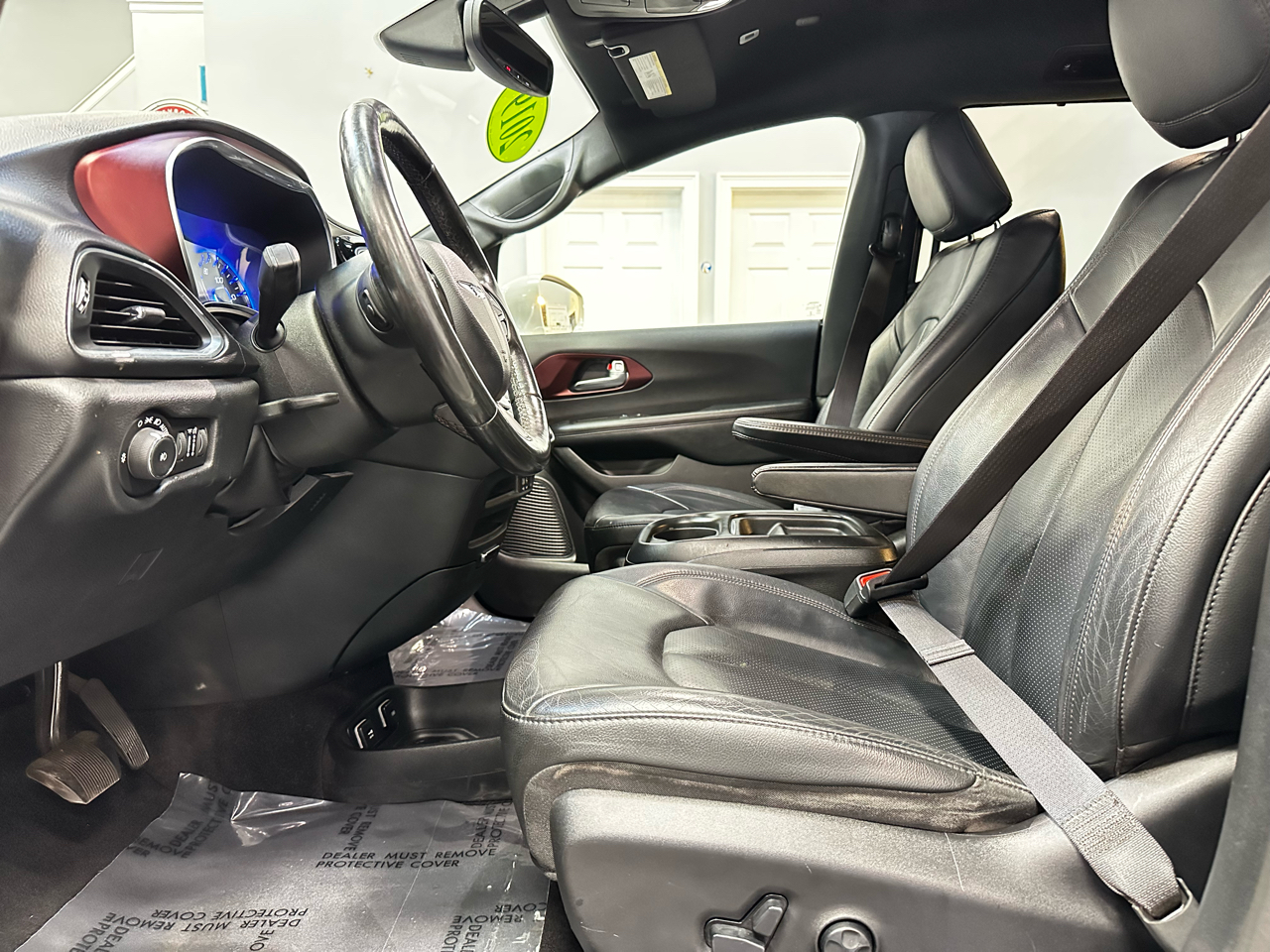 2019 Chrysler Pacifica Touring L 35th Anniversary photo 13