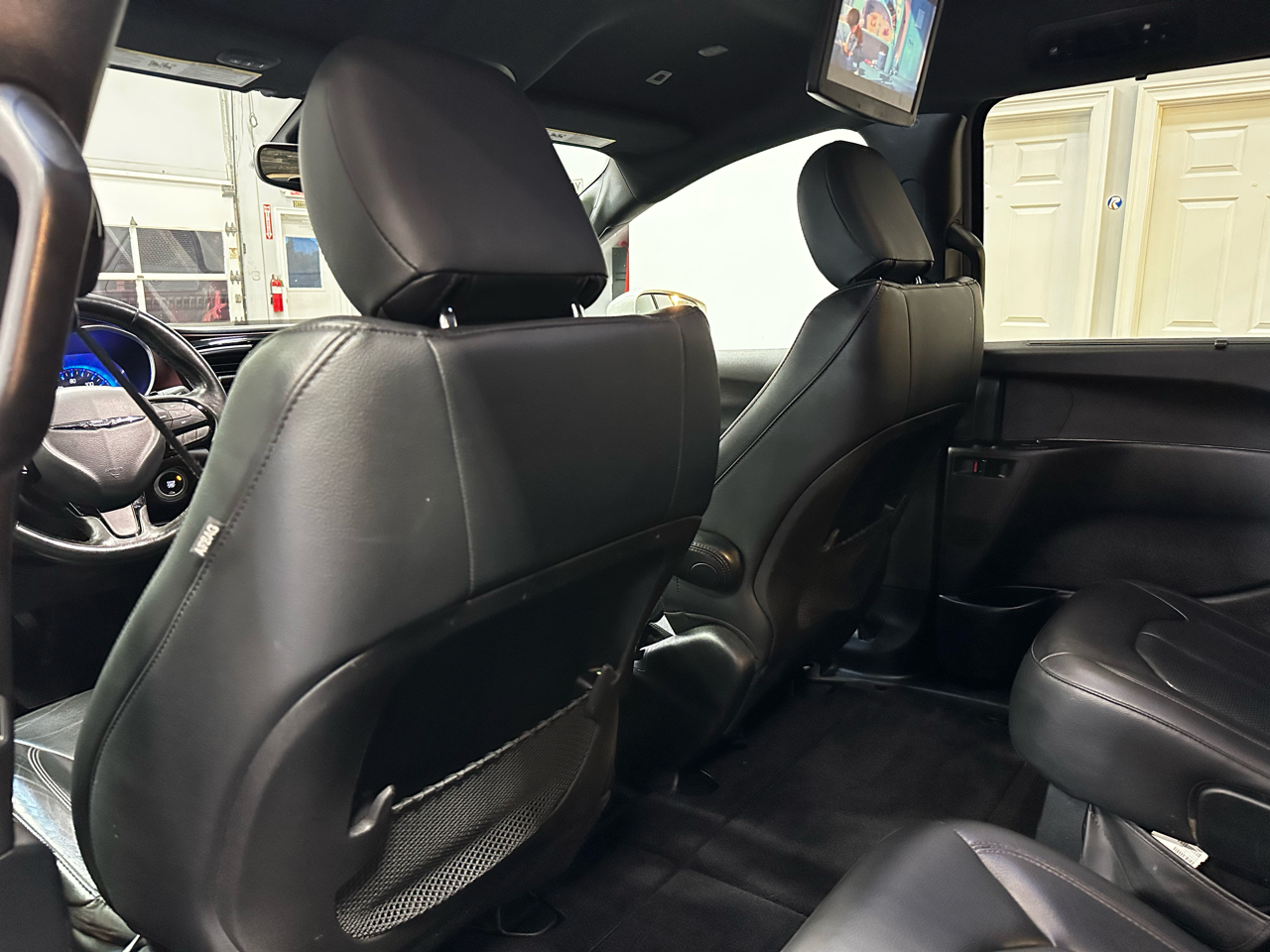 2019 Chrysler Pacifica Touring L 35th Anniversary photo 17
