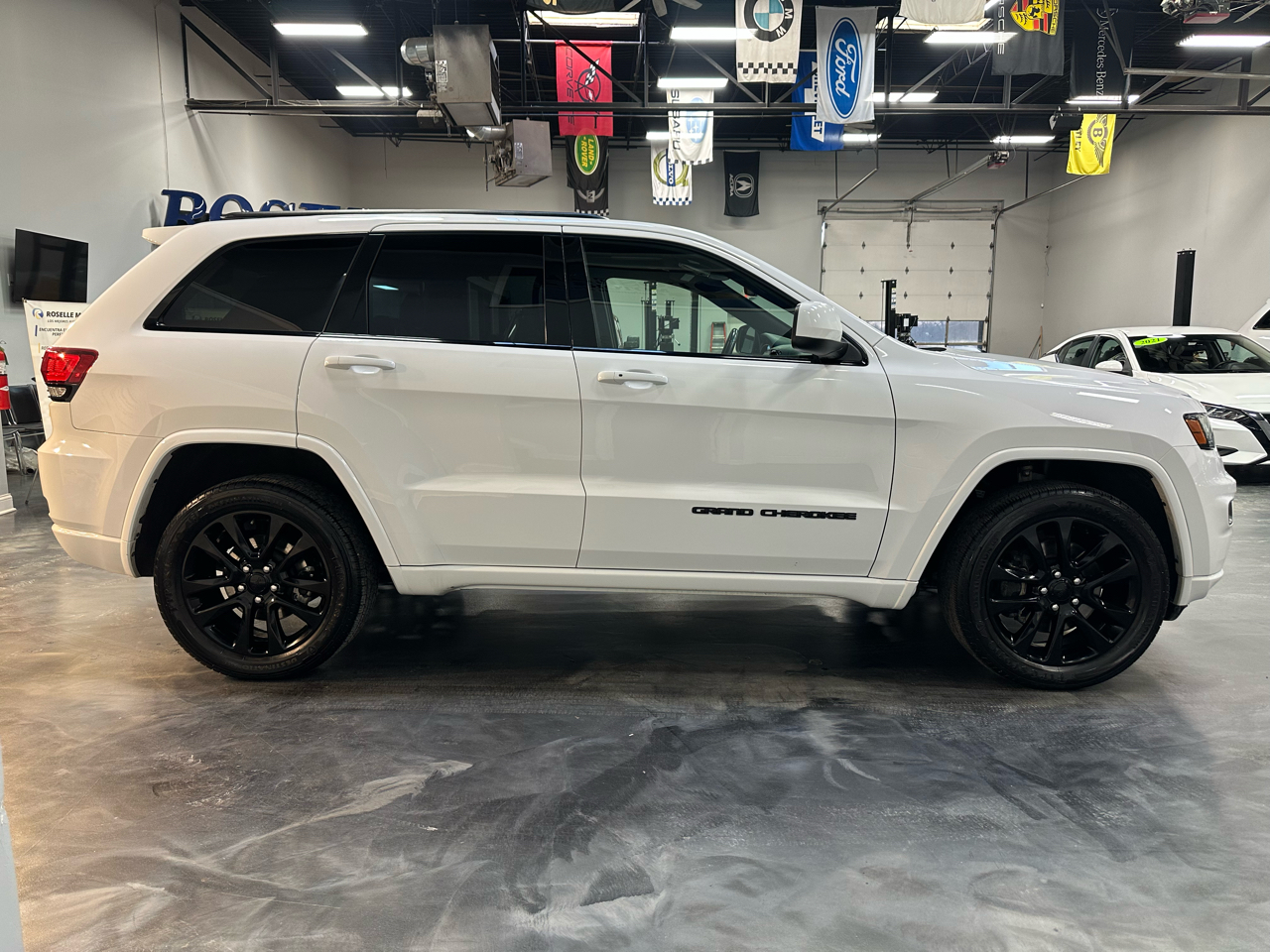 Jeep Grand Cherokee Laredo X 4x4 2021