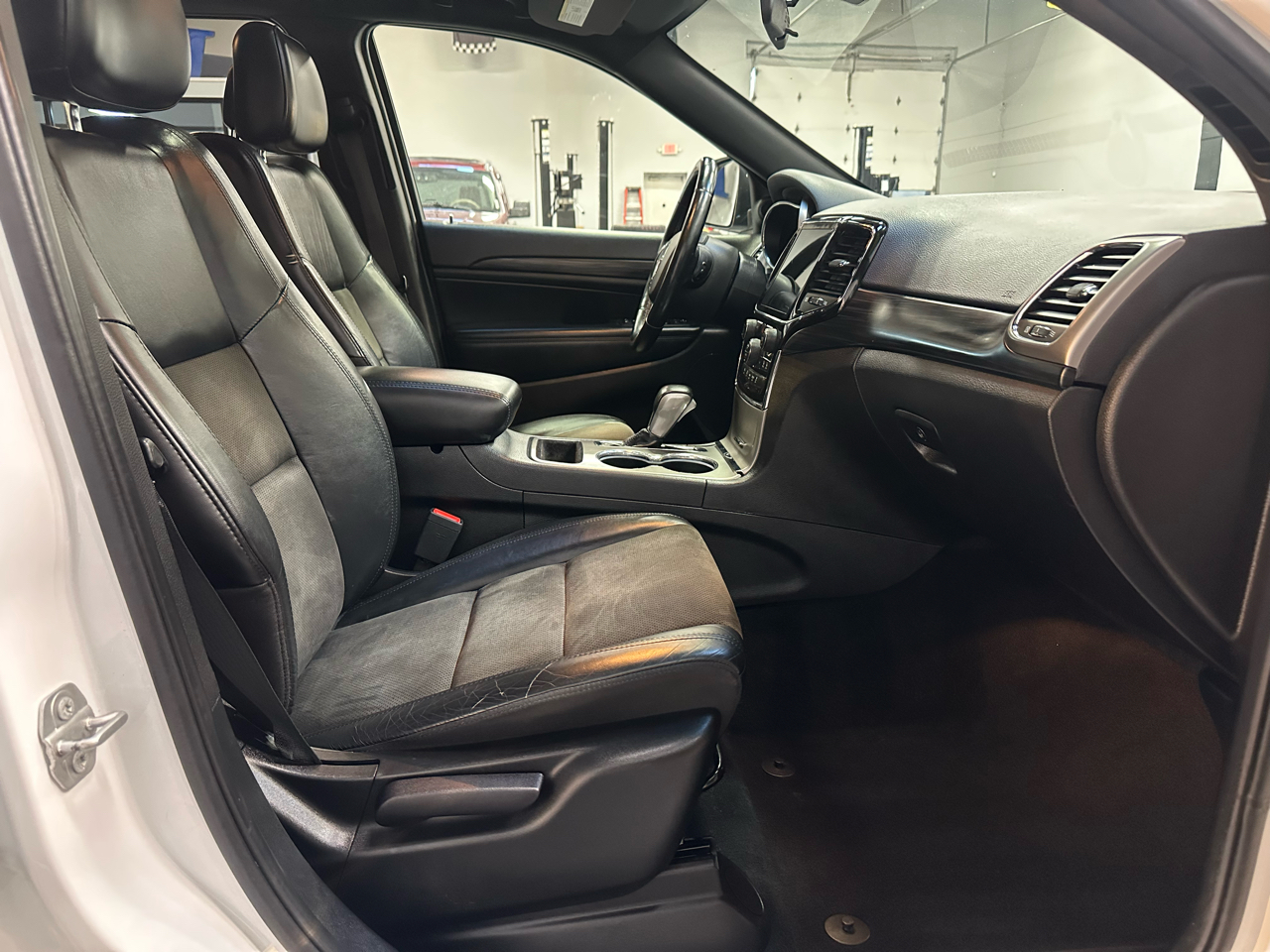 Jeep Grand Cherokee Laredo X 4x4 2021