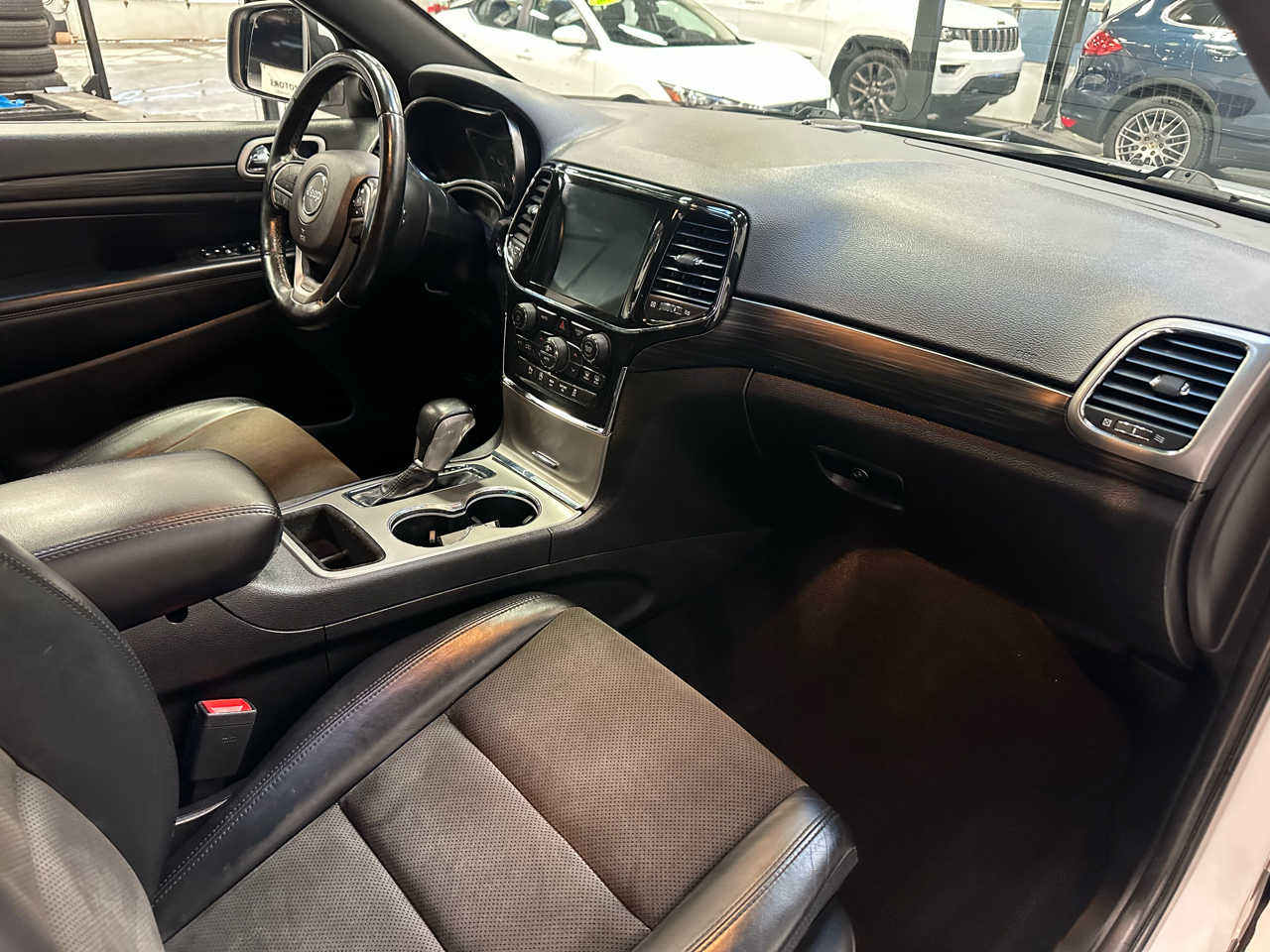 Jeep Grand Cherokee Laredo X 4x4 2021