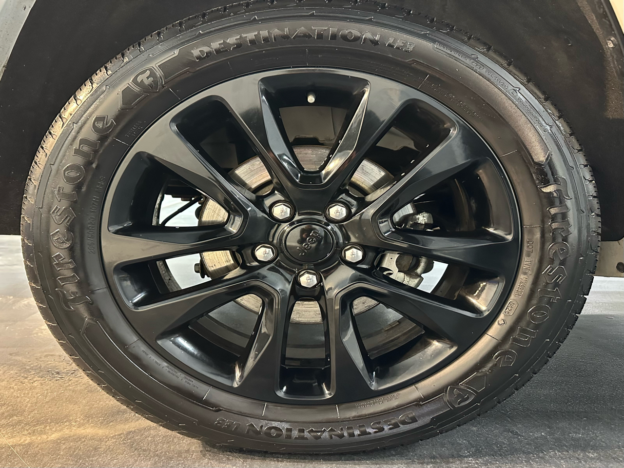 Jeep Grand Cherokee Laredo X 4x4 2021