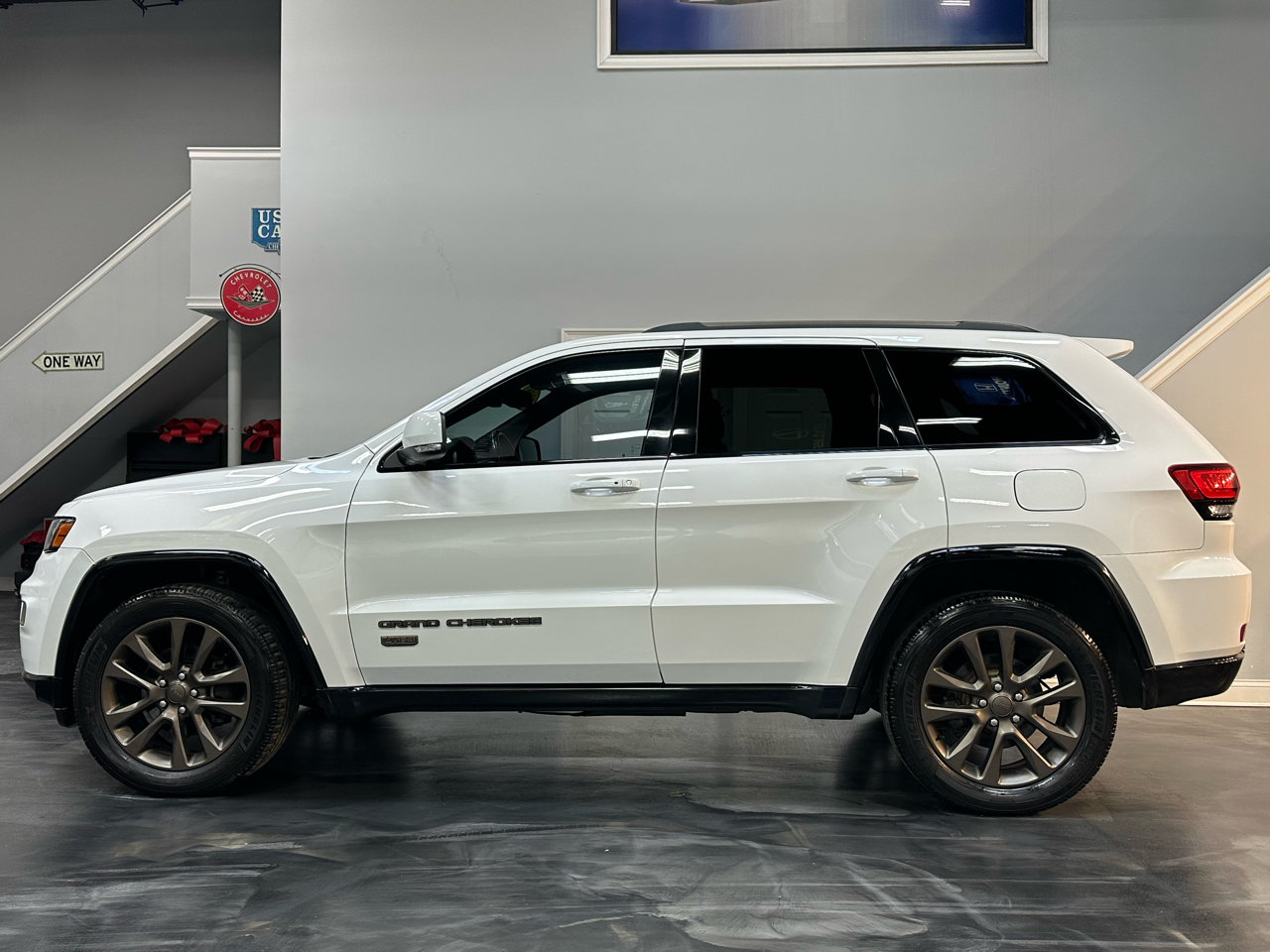 Jeep Grand Cherokee 4WD 4dr Limited 75th Anniversary 2016