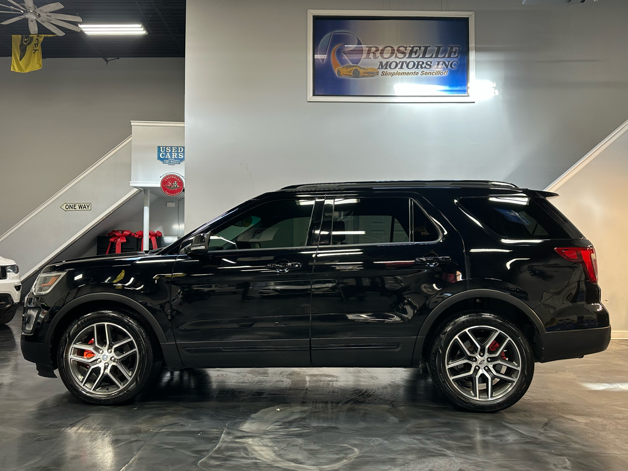 Ford Explorer 4WD 4dr Sport 2016