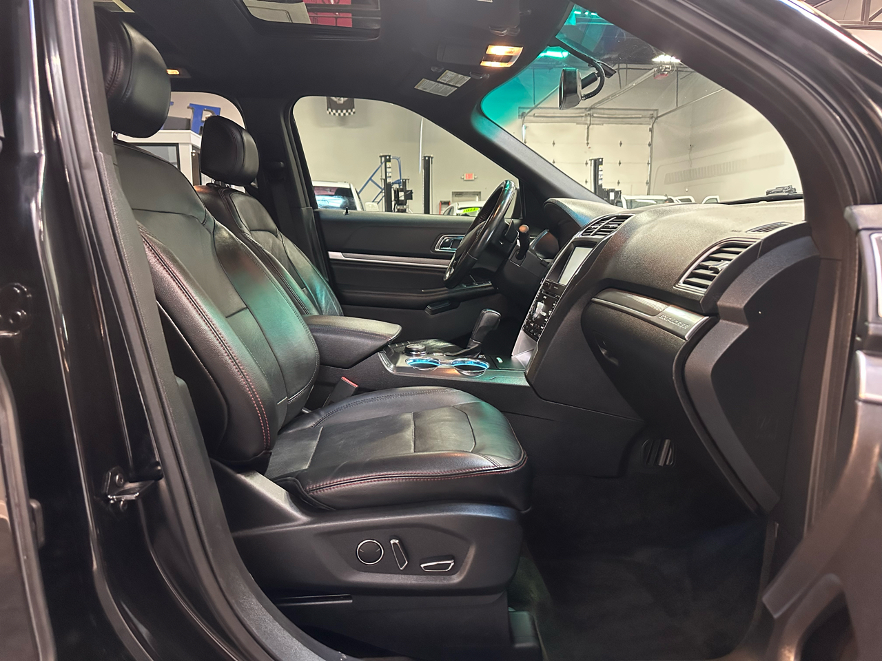 Ford Explorer 4WD 4dr Sport 2016