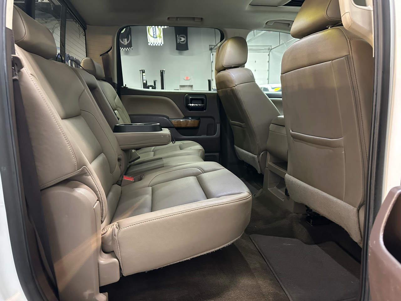 GMC Sierra 1500 4WD Crew Cab 143.5" SLT 2017