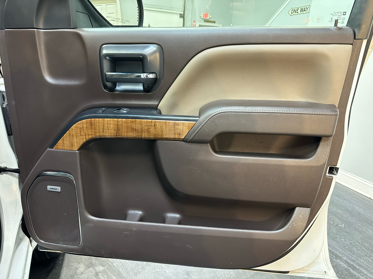 GMC Sierra 1500 4WD Crew Cab 143.5" SLT 2017