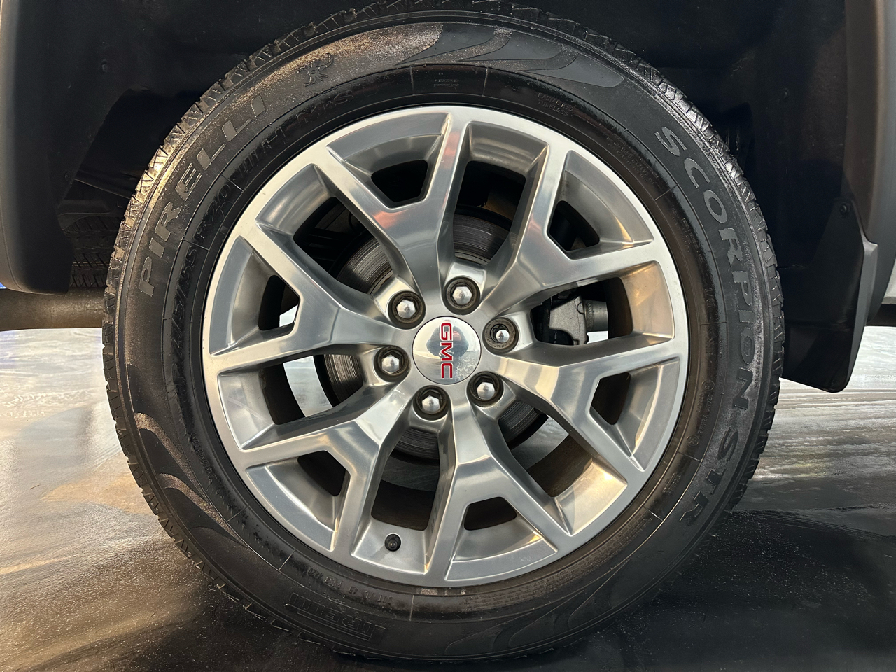 GMC Sierra 1500 4WD Crew Cab 143.5" SLT 2017