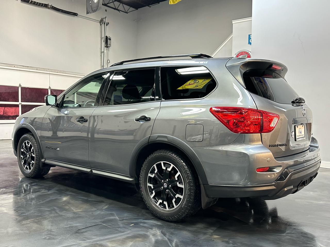 Nissan Pathfinder  2019