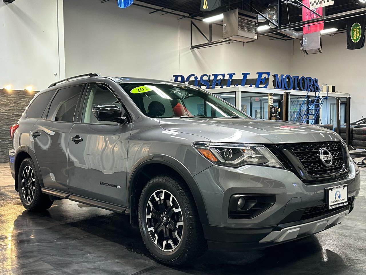 Nissan Pathfinder  2019