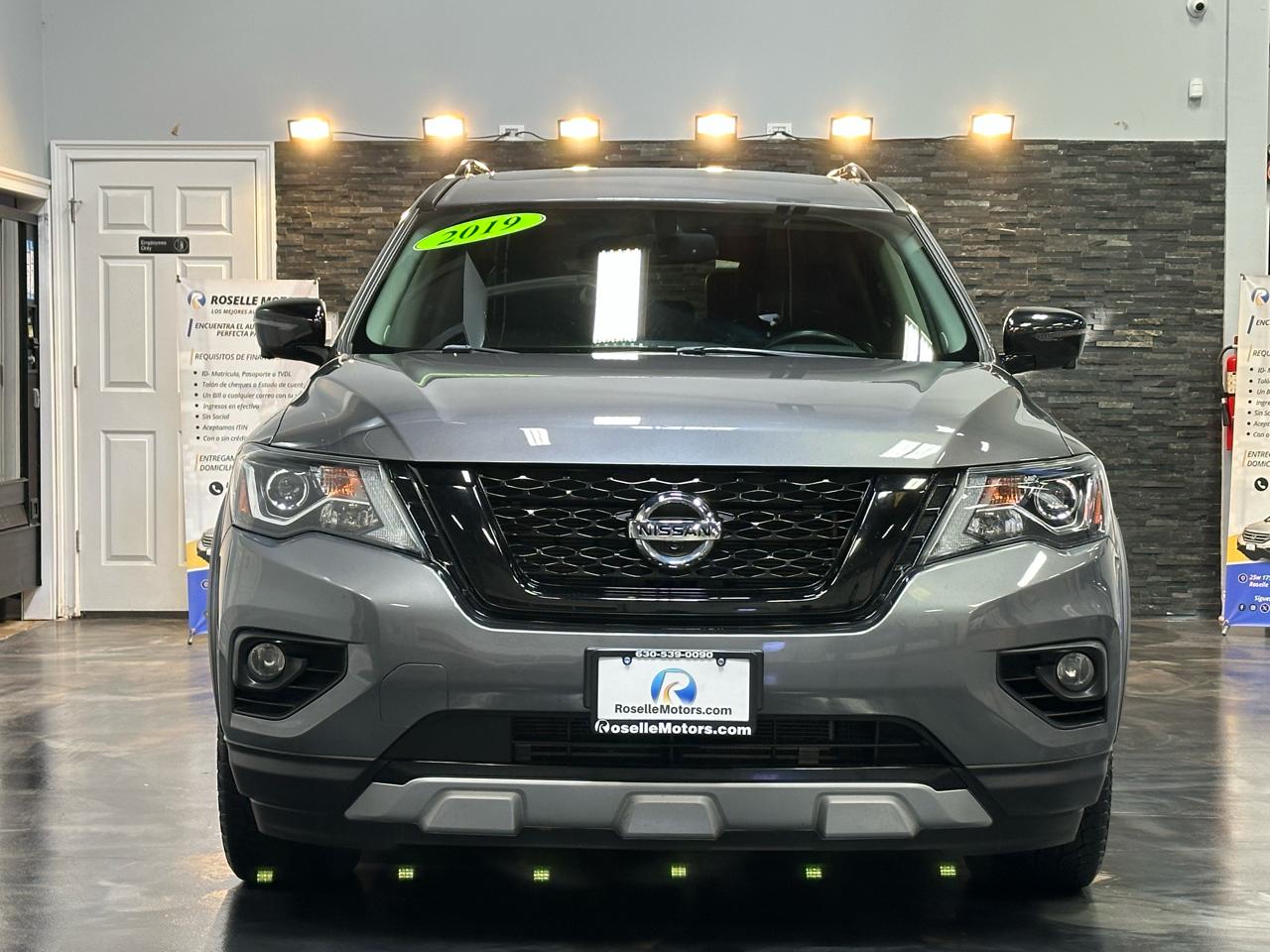 Nissan Pathfinder  2019