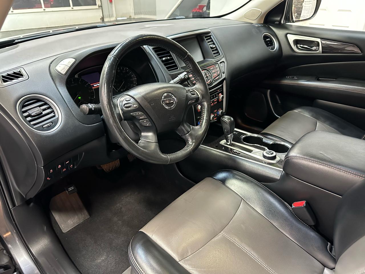 Nissan Pathfinder  2019