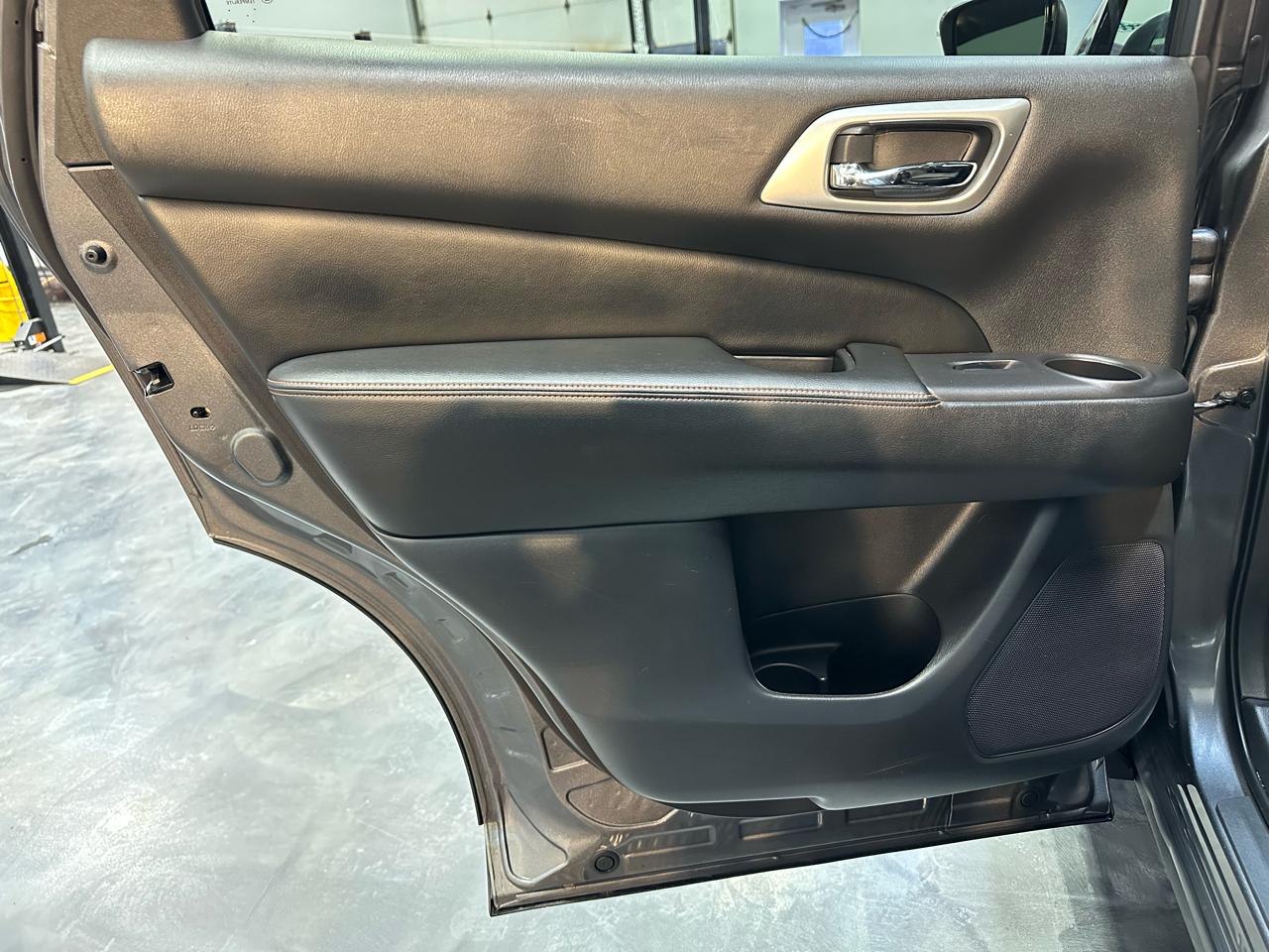 Nissan Pathfinder  2019