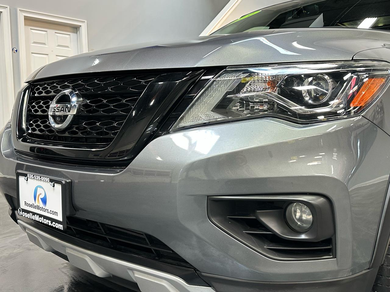 Nissan Pathfinder  2019