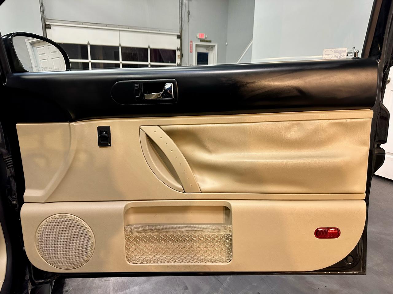 Volkswagen New Beetle Coupe 2dr Auto SE 2008