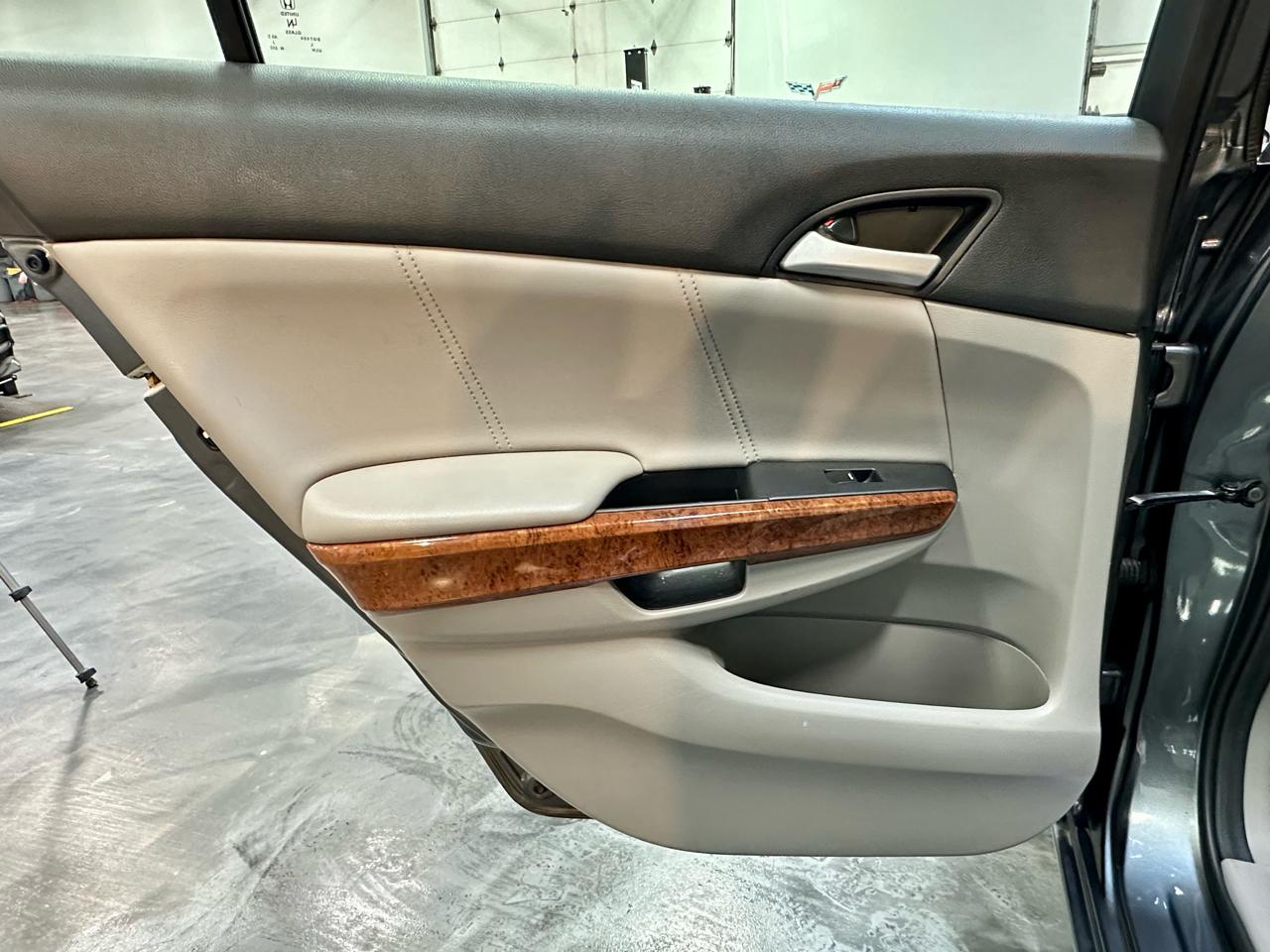 Honda Accord Sdn 4dr I4 Auto EX-L 2011