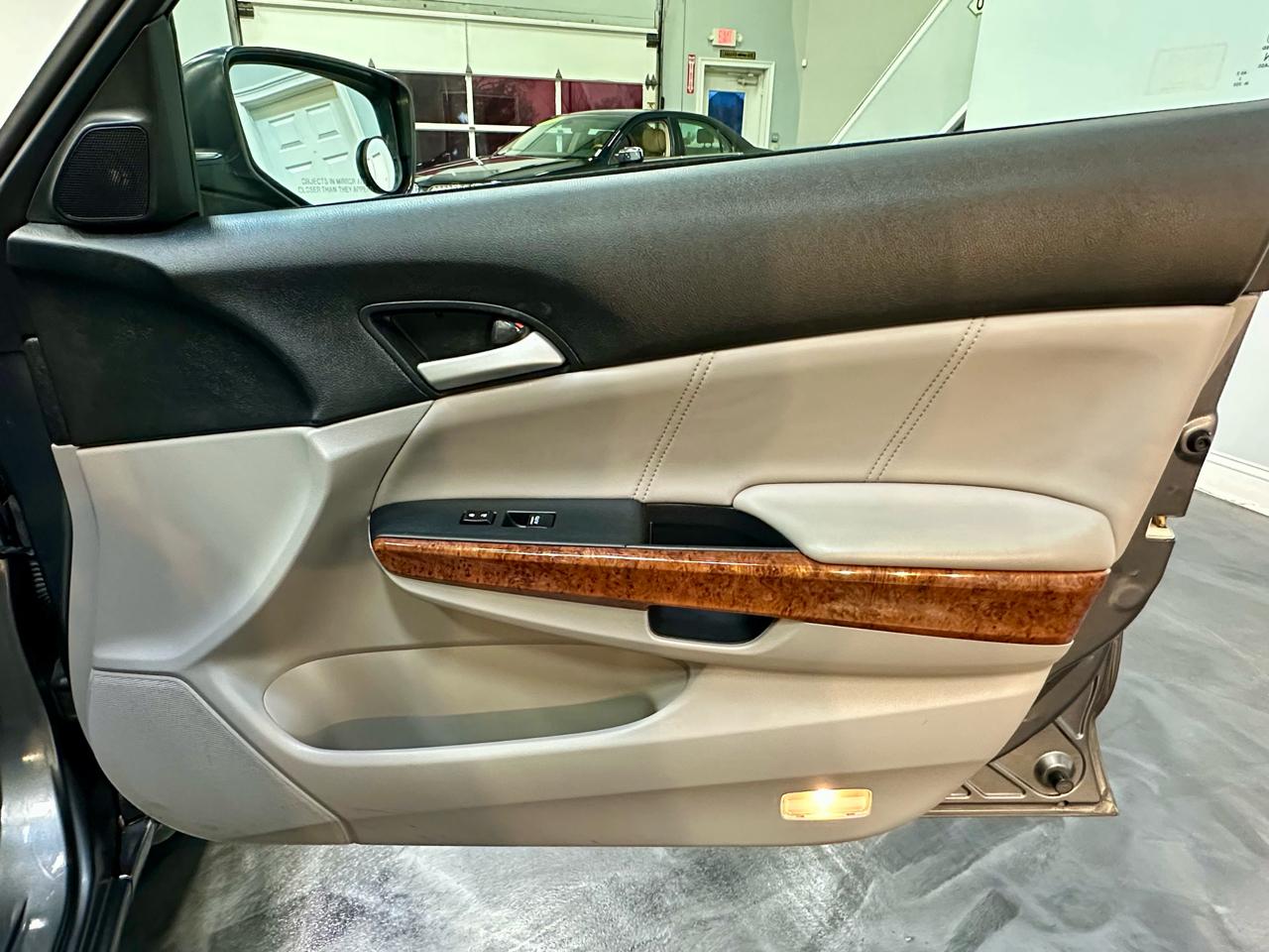 Honda Accord Sdn 4dr I4 Auto EX-L 2011