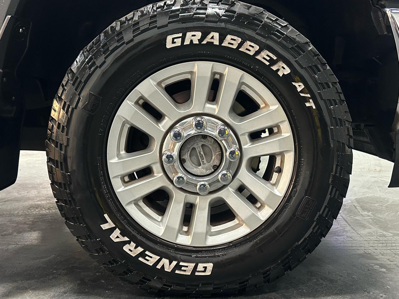 Ford Super Duty F-350 SRW XLT 4WD Crew Cab 8' Box 2019