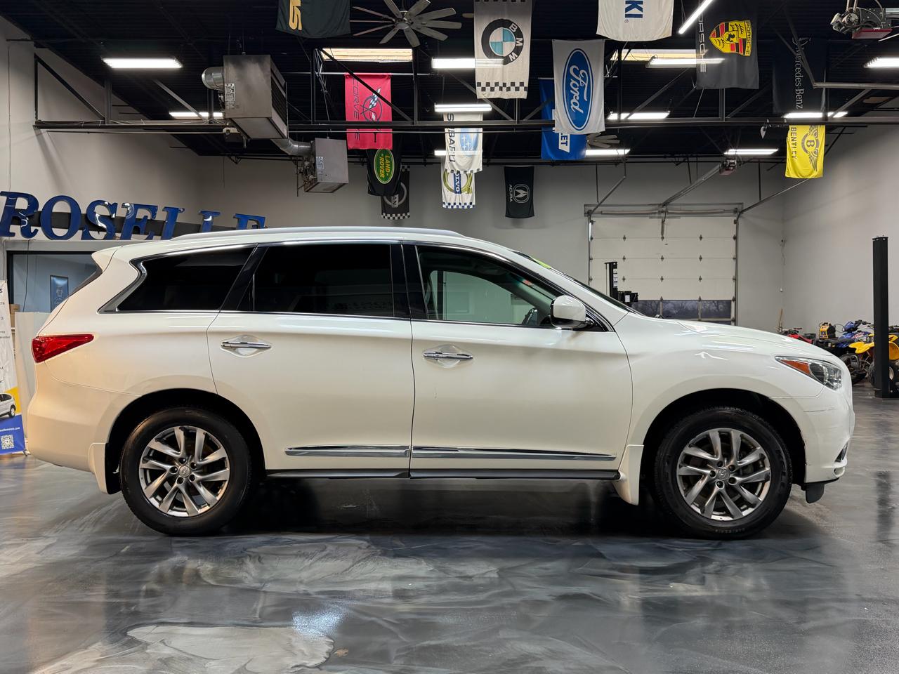 Infiniti JX35 AWD 4dr 2013