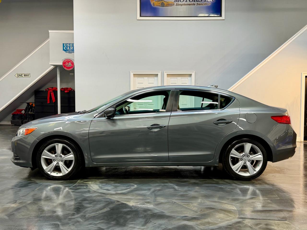 Acura ILX 4dr Sdn 2.0L Tech Pkg 2014