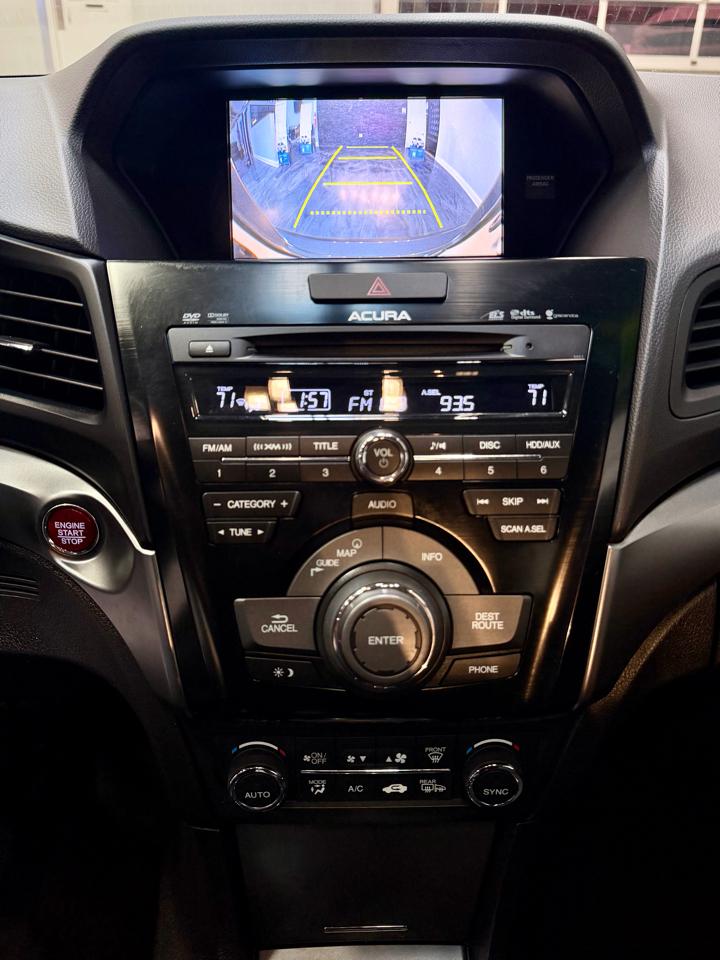 Acura ILX 4dr Sdn 2.0L Tech Pkg 2014