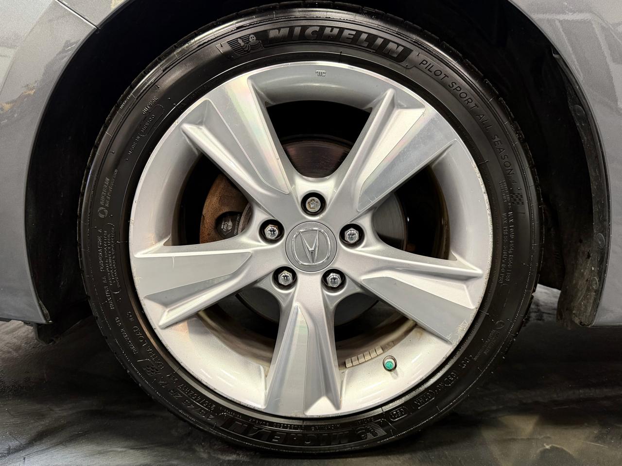 Acura ILX 4dr Sdn 2.0L Tech Pkg 2014