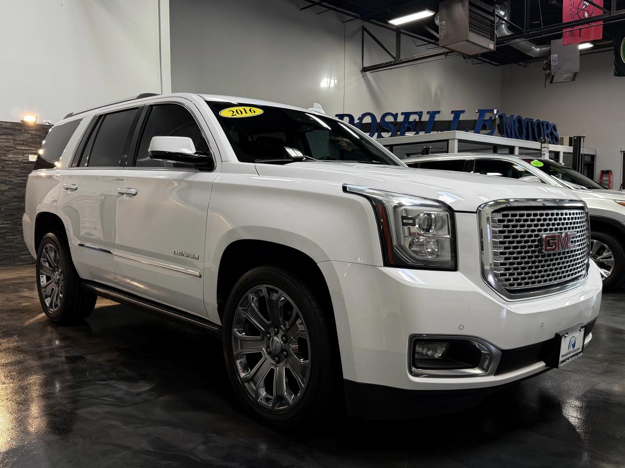 GMC Yukon Denali 4WD 2016