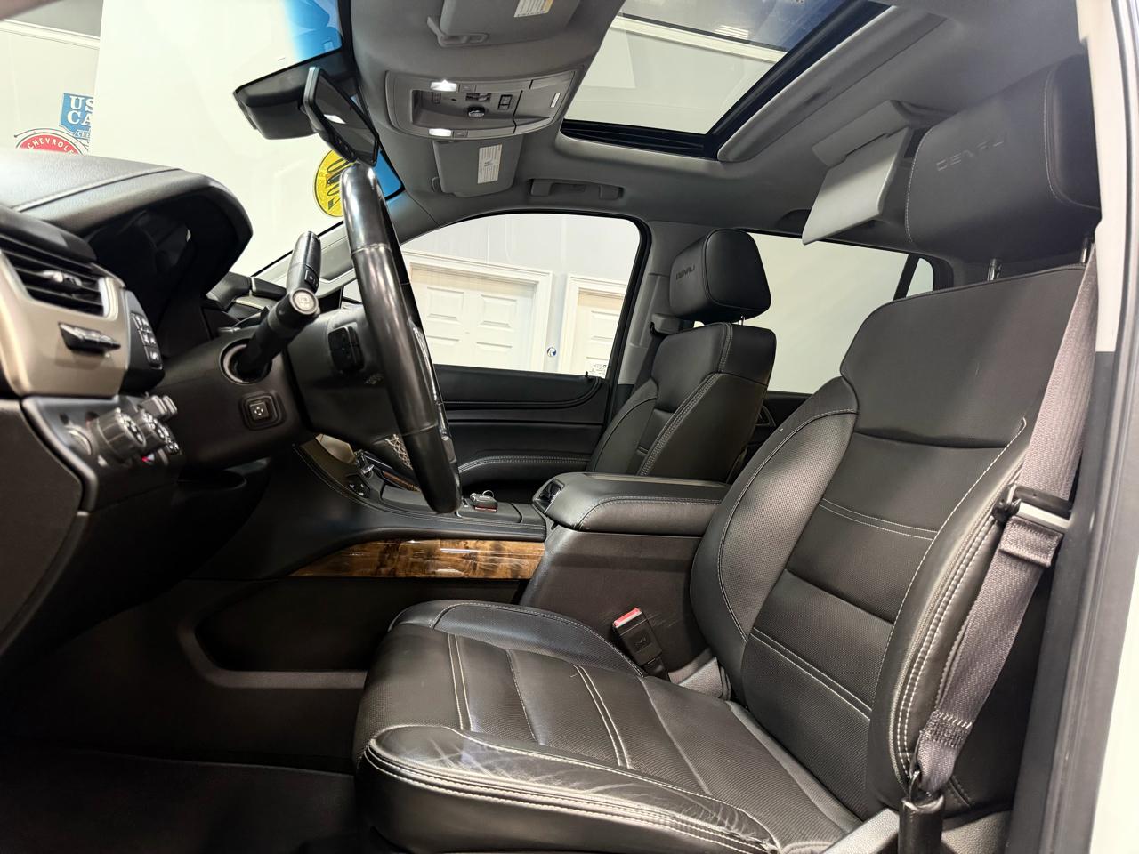 GMC Yukon Denali 4WD 2016