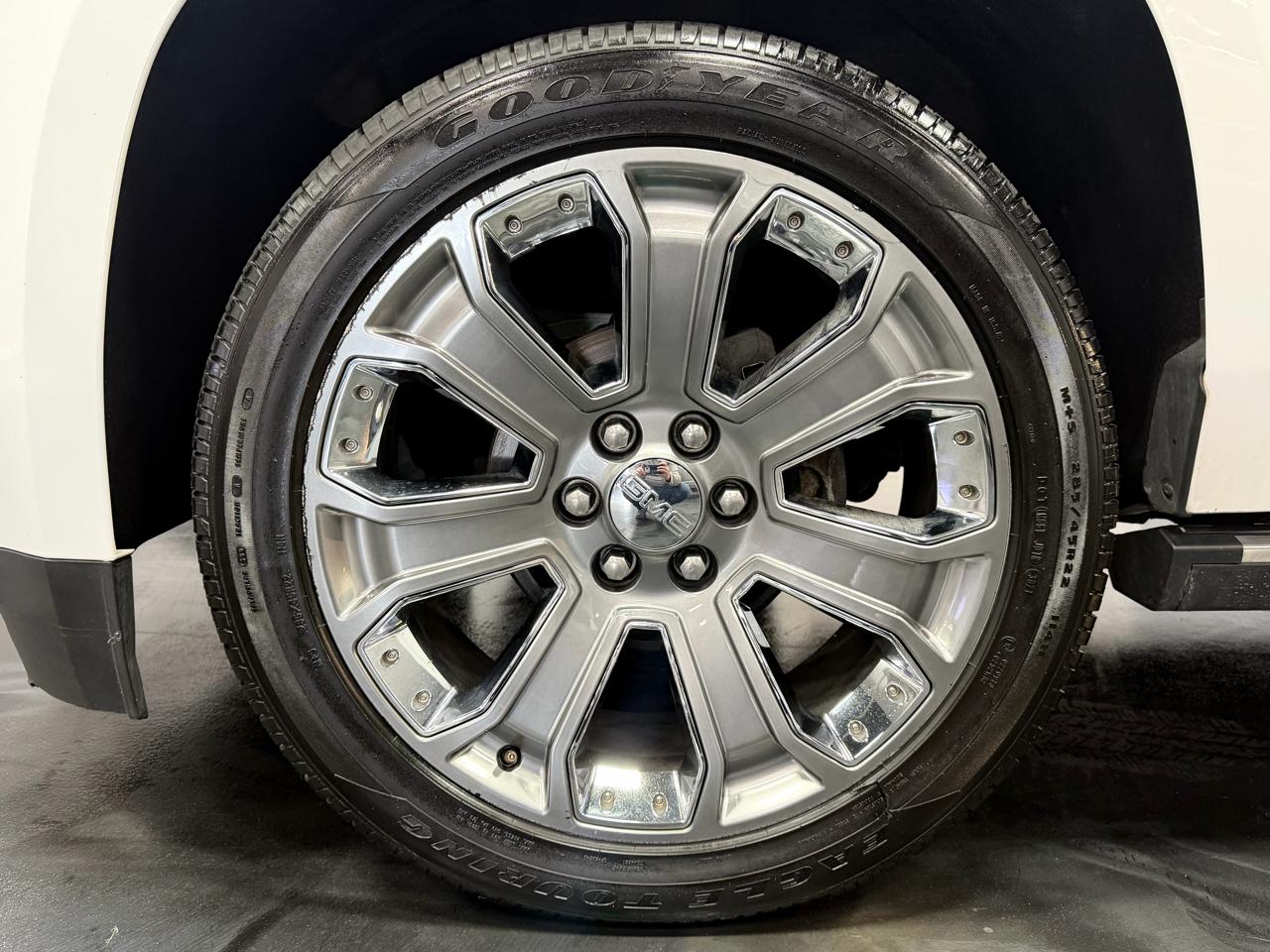 GMC Yukon Denali 4WD 2016