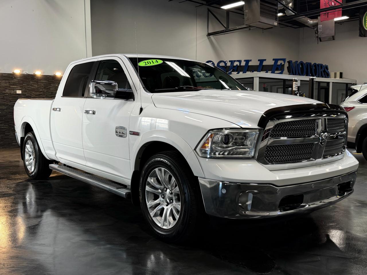 RAM 1500 4WD Crew Cab 149" Laramie Longhorn Edition 2014