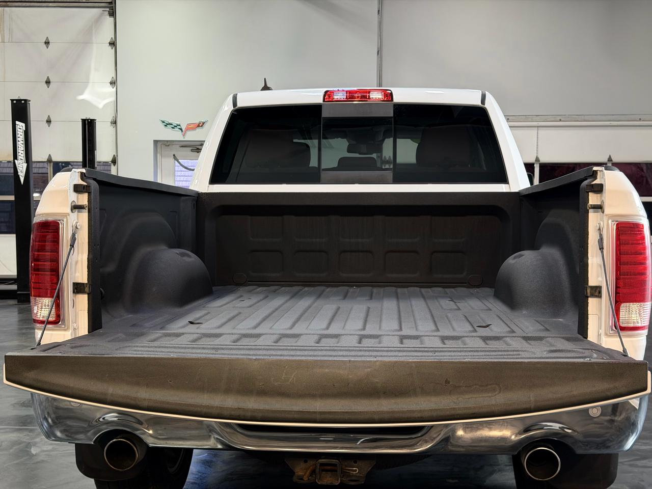 RAM 1500 4WD Crew Cab 149" Laramie Longhorn Edition 2014