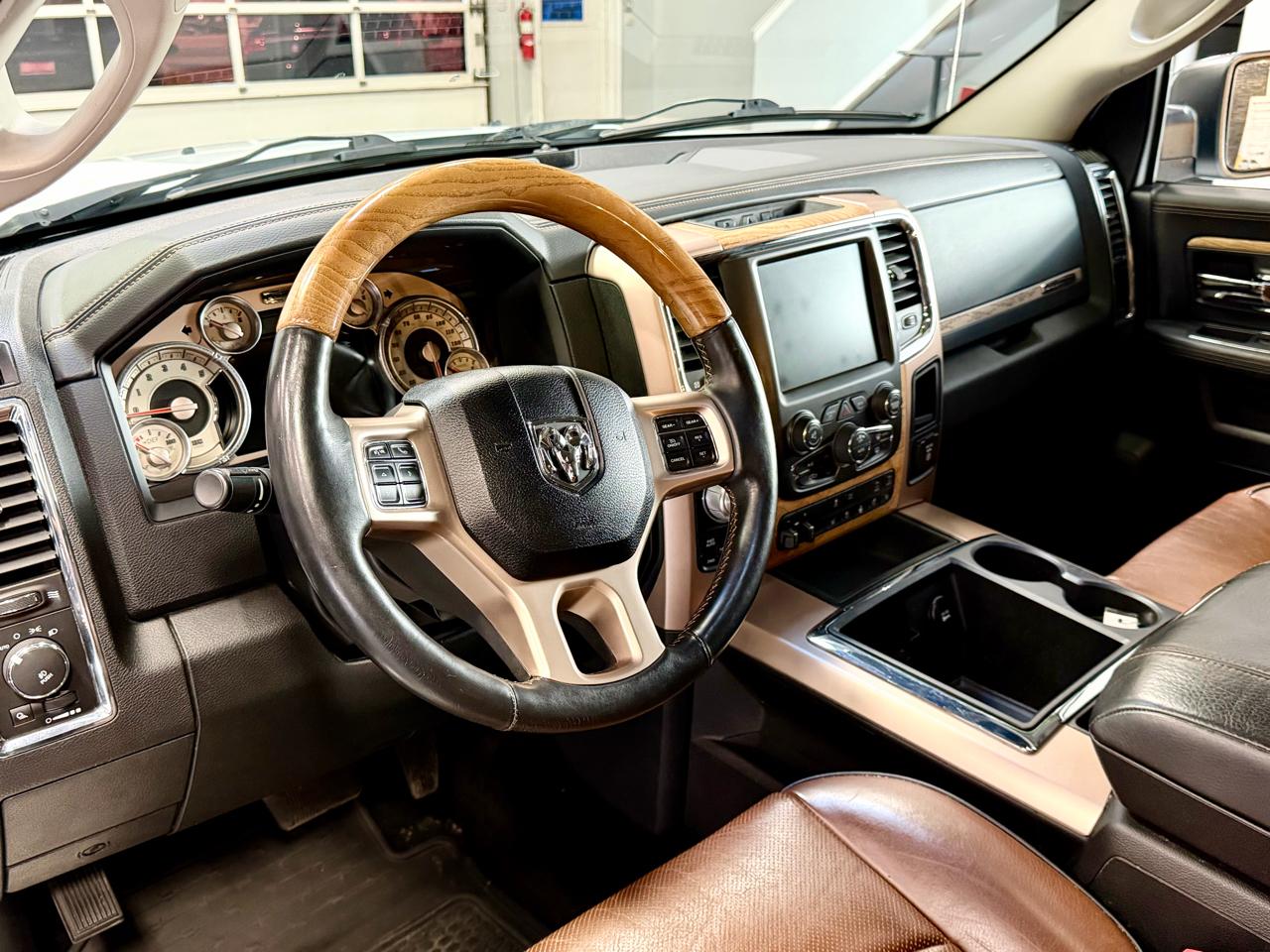 RAM 1500 4WD Crew Cab 149" Laramie Longhorn Edition 2014