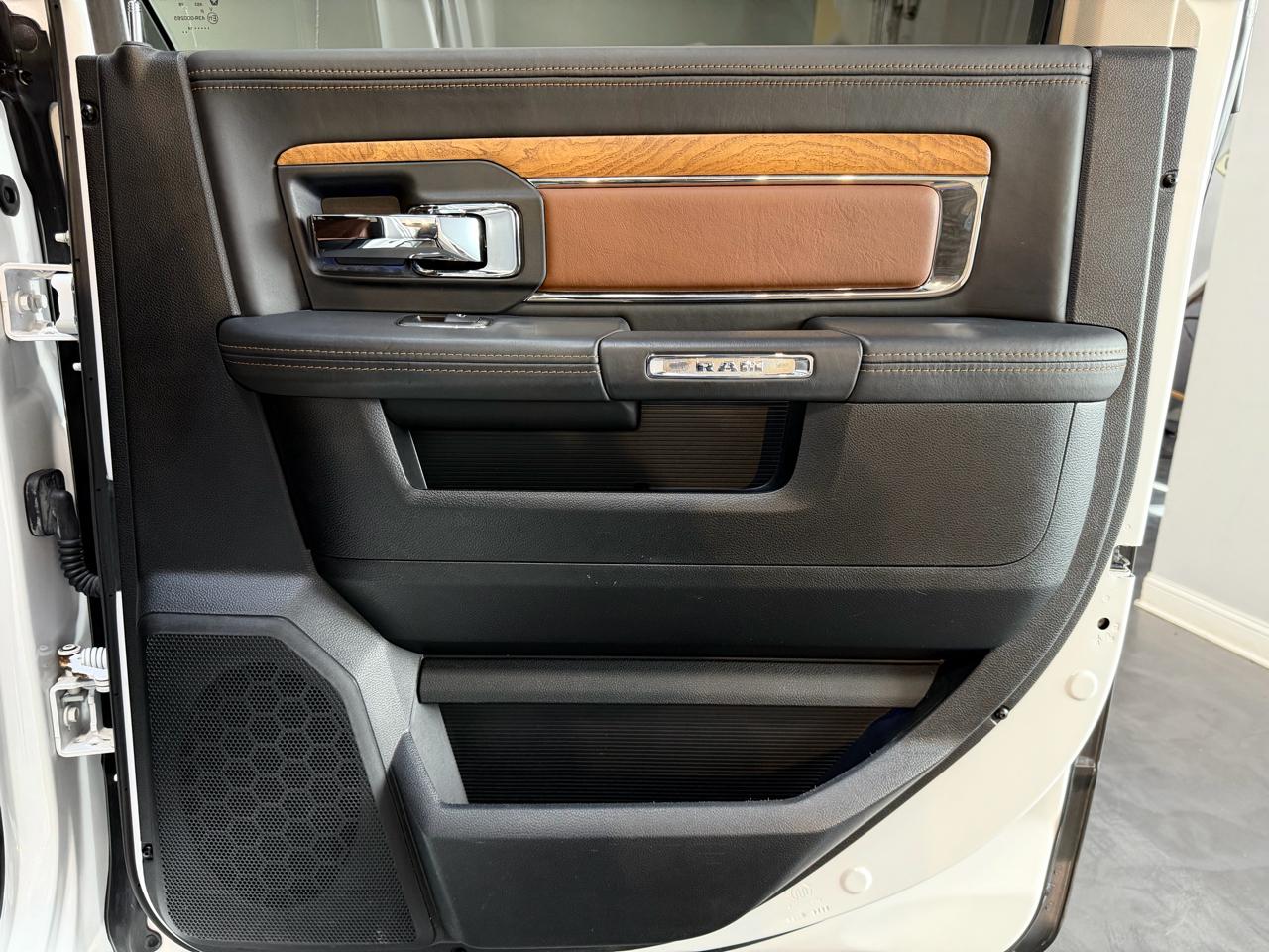 RAM 1500 4WD Crew Cab 149" Laramie Longhorn Edition 2014