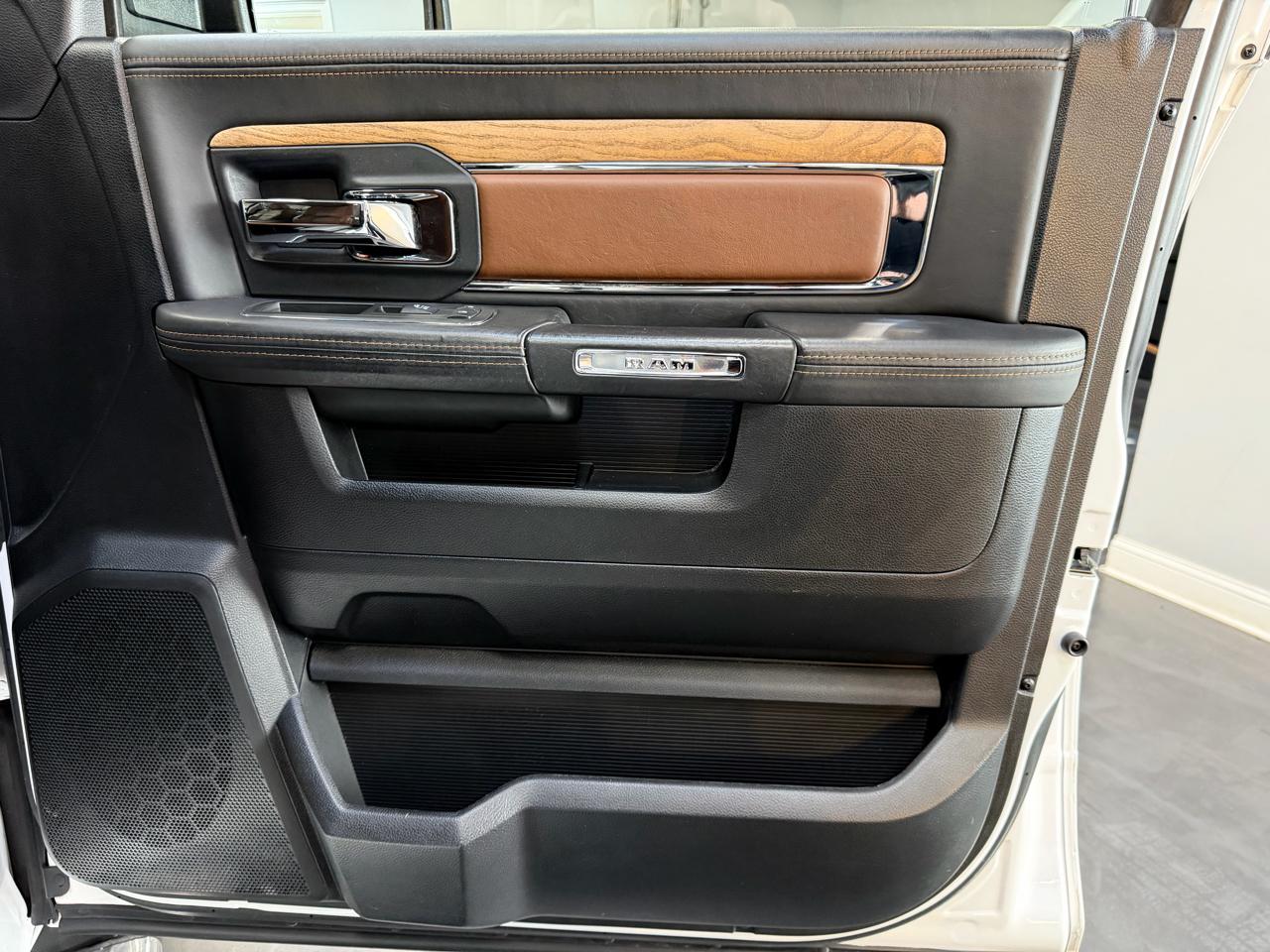 RAM 1500 4WD Crew Cab 149" Laramie Longhorn Edition 2014