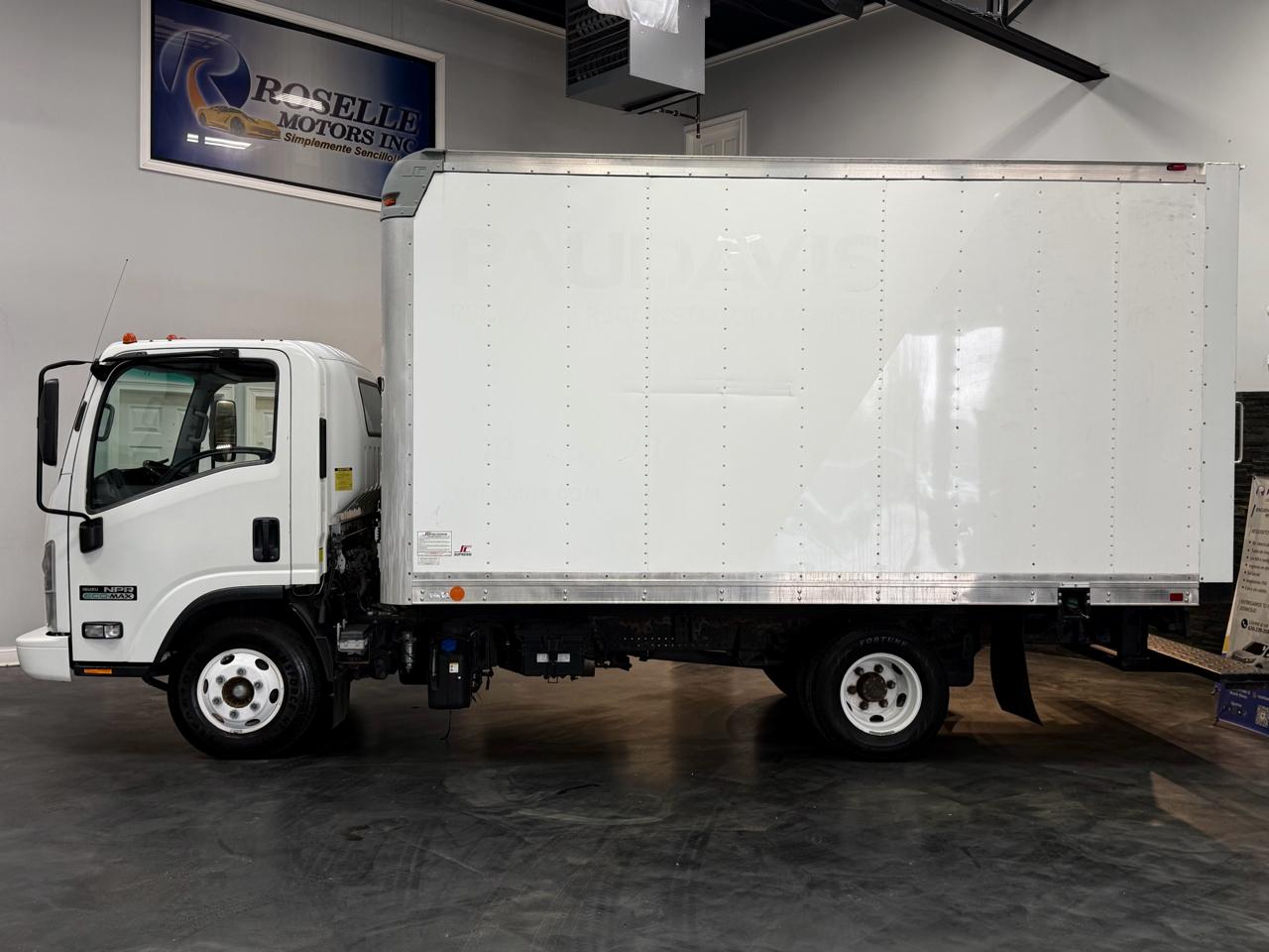 Isuzu NPR DSL REG AT ECO-MAX 110" WB RED CAB IBT AIR PWL 2014