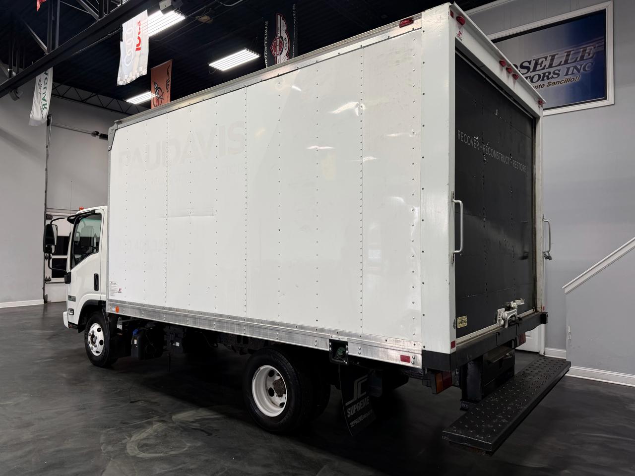 Isuzu NPR DSL REG AT ECO-MAX 110" WB RED CAB IBT AIR PWL 2014