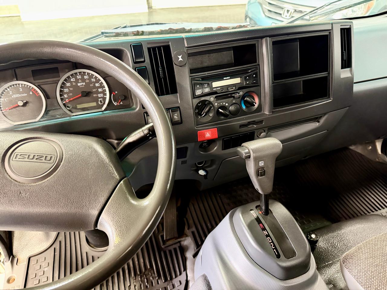 Isuzu NPR DSL REG AT ECO-MAX 110" WB RED CAB IBT AIR PWL 2014