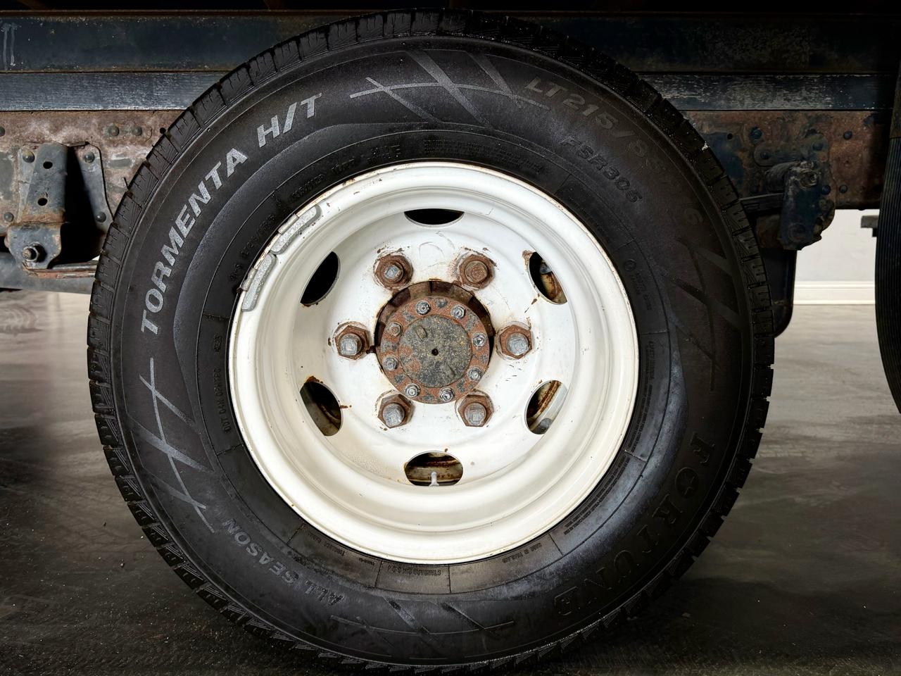 Isuzu NPR DSL REG AT ECO-MAX 110" WB RED CAB IBT AIR PWL 2014