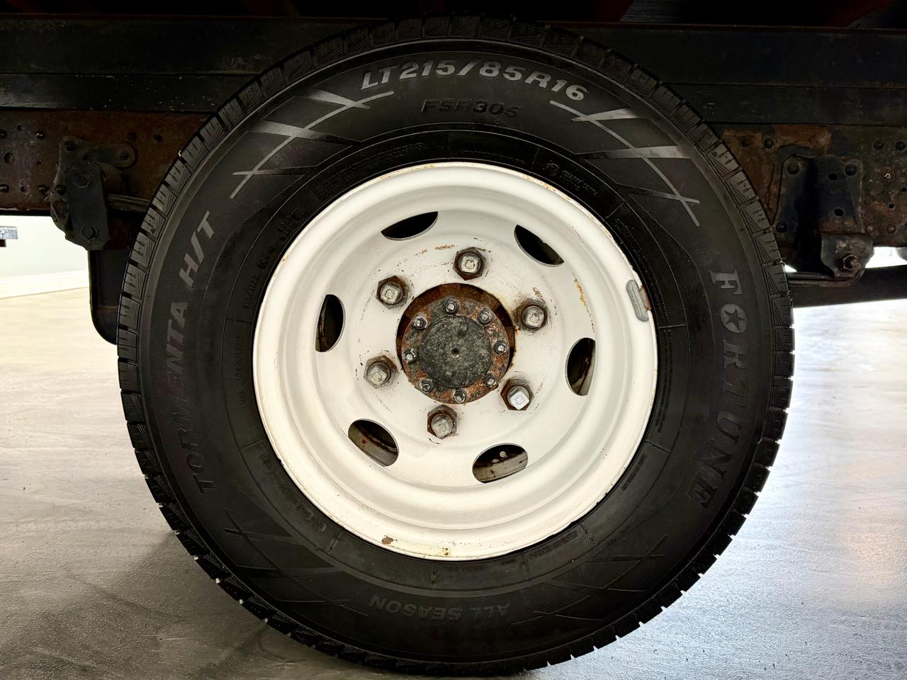 Isuzu NPR DSL REG AT ECO-MAX 110" WB RED CAB IBT AIR PWL 2014