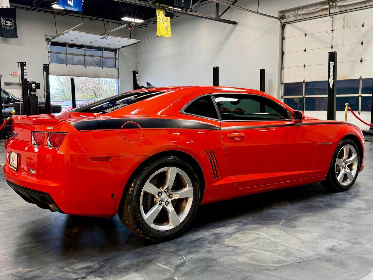 Chevrolet Camaro 2dr Cpe 2SS 2011
