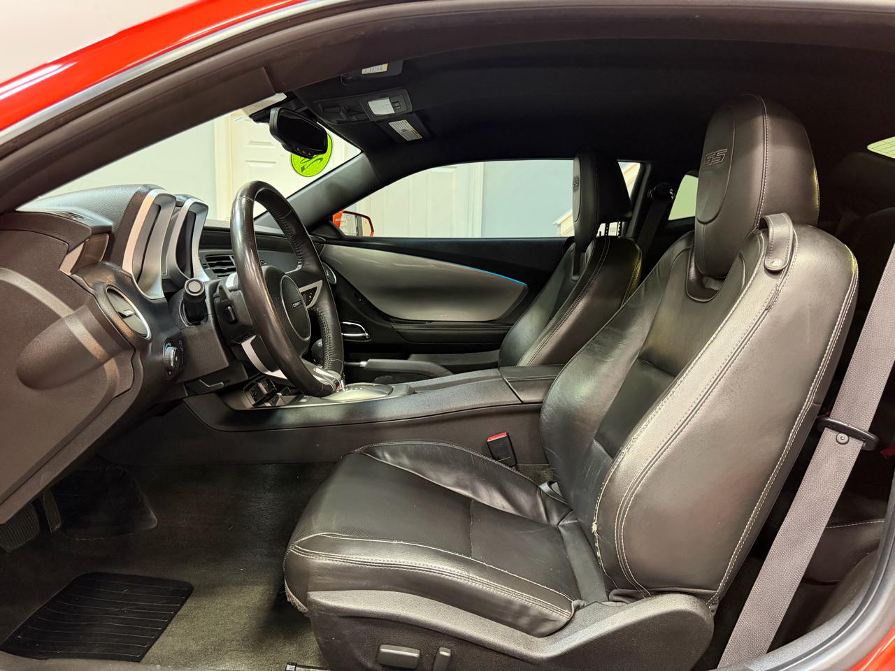 Chevrolet Camaro 2dr Cpe 2SS 2011