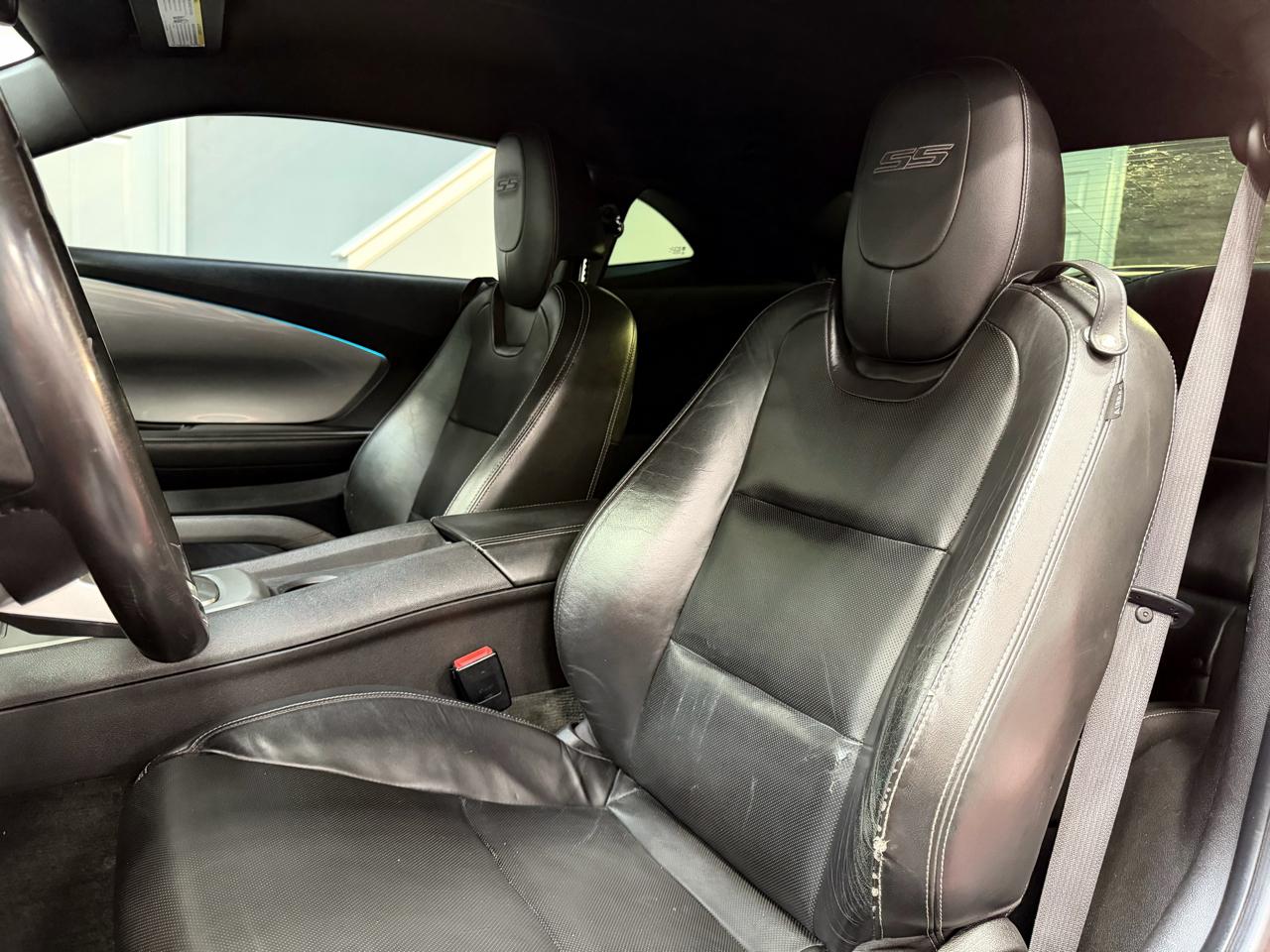 Chevrolet Camaro 2dr Cpe 2SS 2011