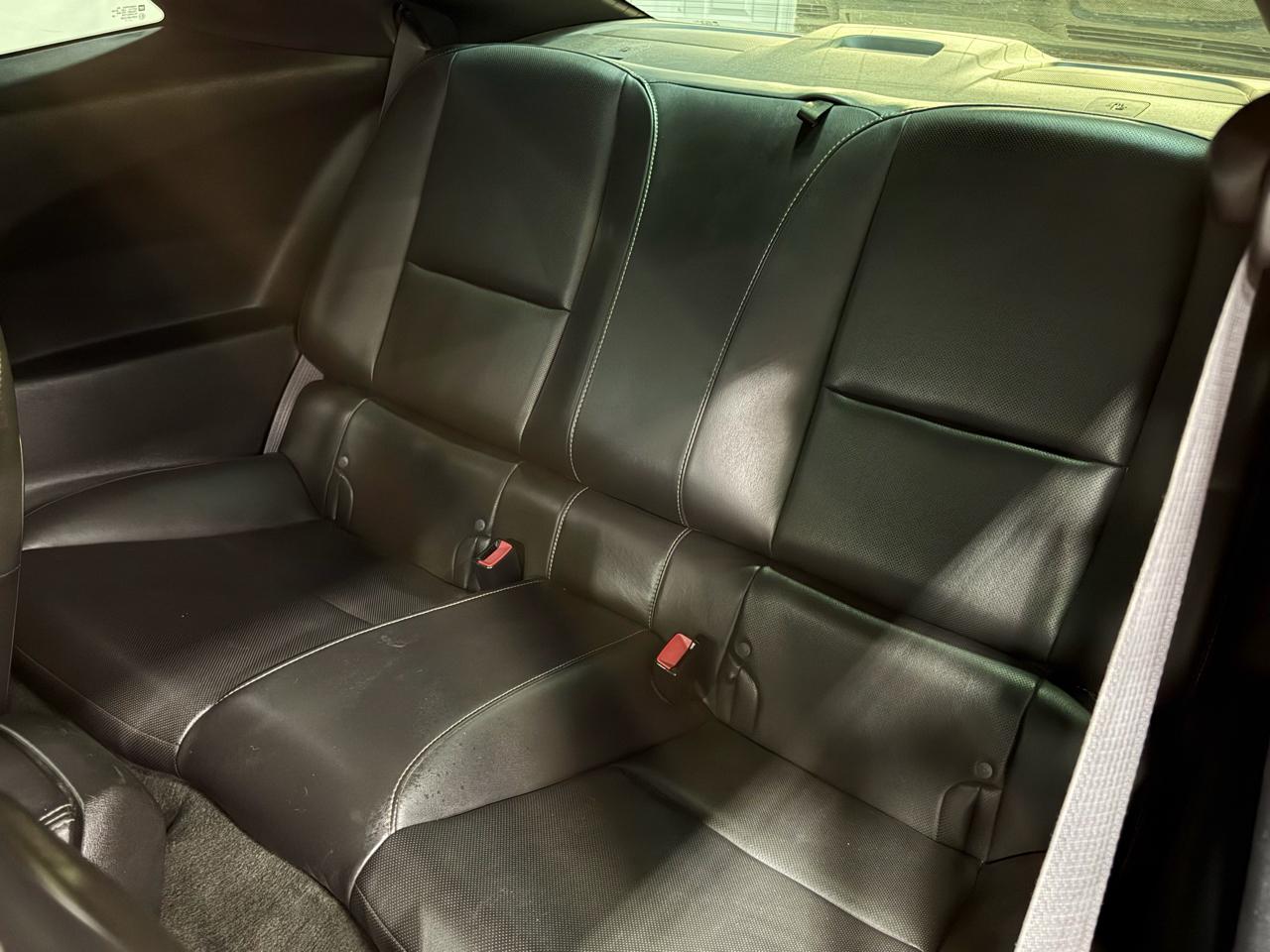 Chevrolet Camaro 2dr Cpe 2SS 2011