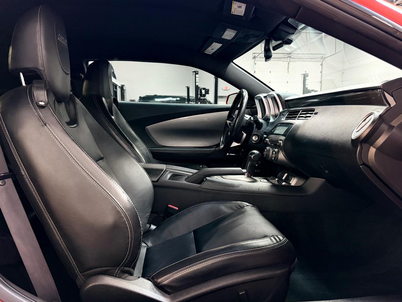 Chevrolet Camaro 2dr Cpe 2SS 2011