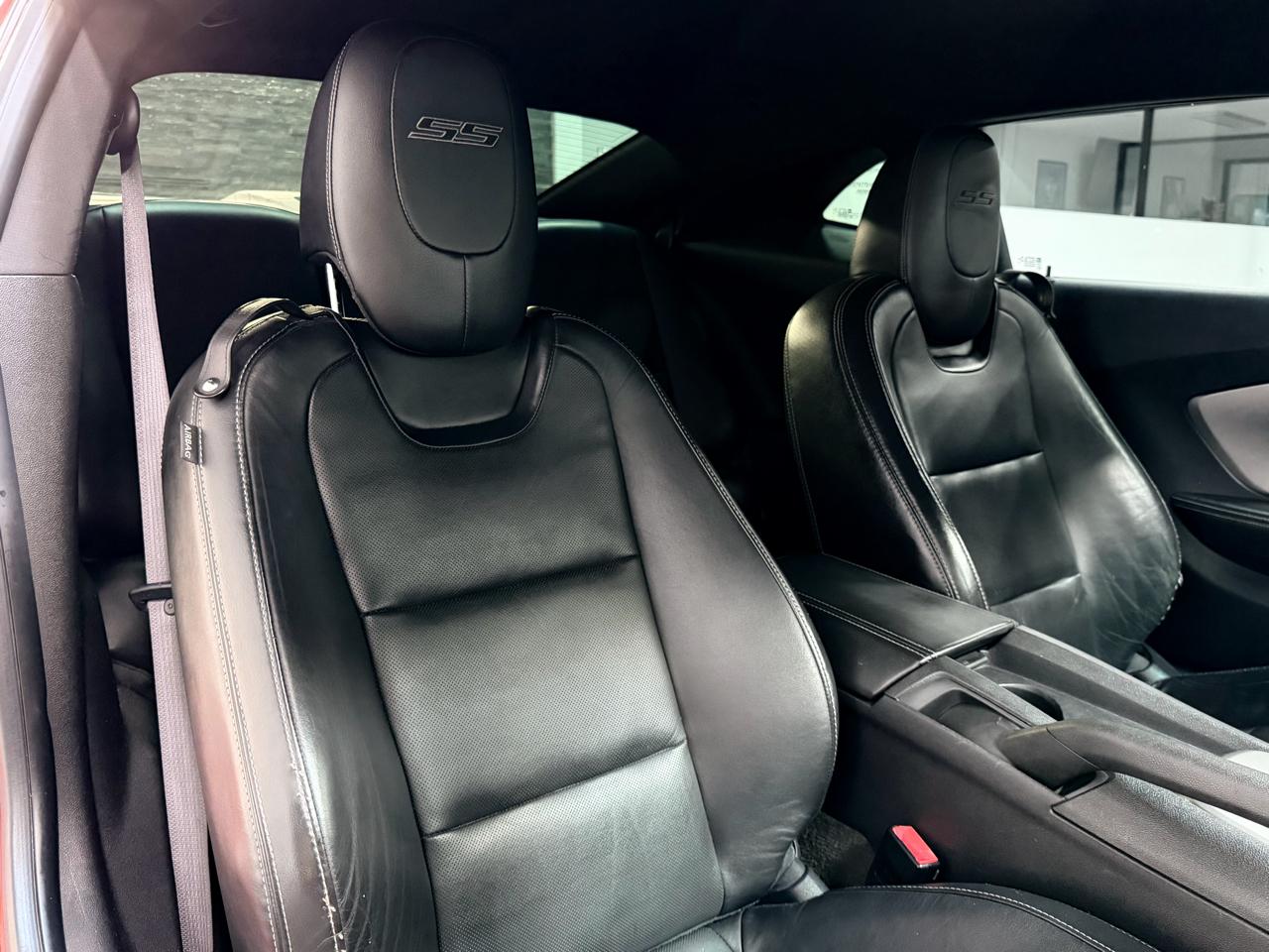 Chevrolet Camaro 2dr Cpe 2SS 2011