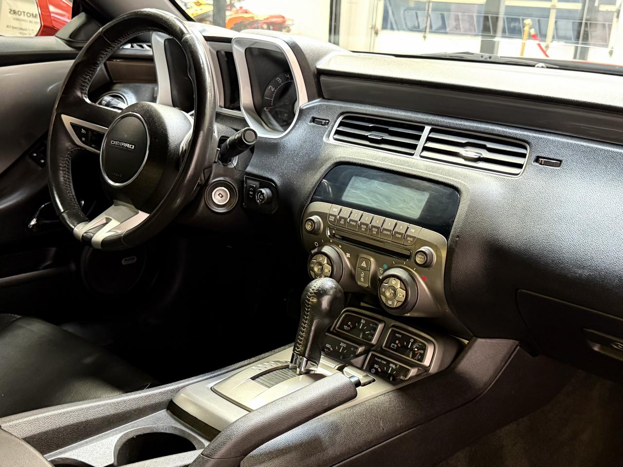 Chevrolet Camaro 2dr Cpe 2SS 2011