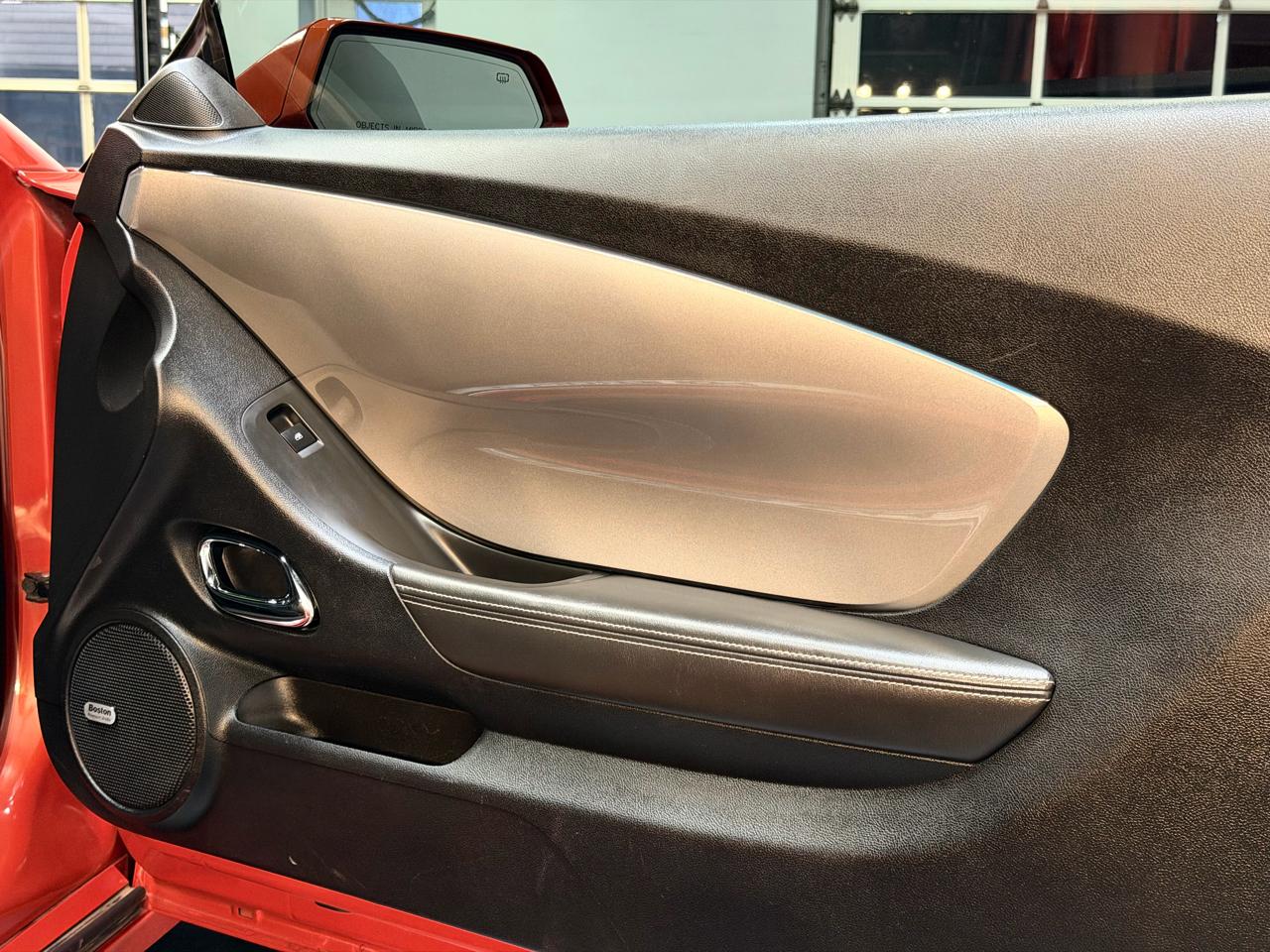 Chevrolet Camaro 2dr Cpe 2SS 2011