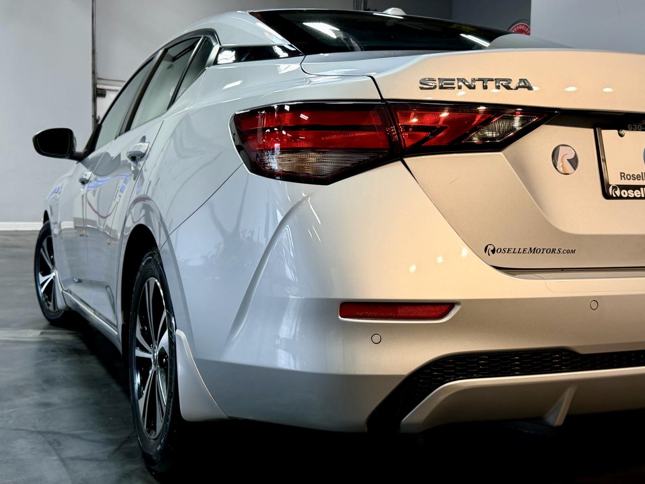 Nissan Sentra SV CVT 2021