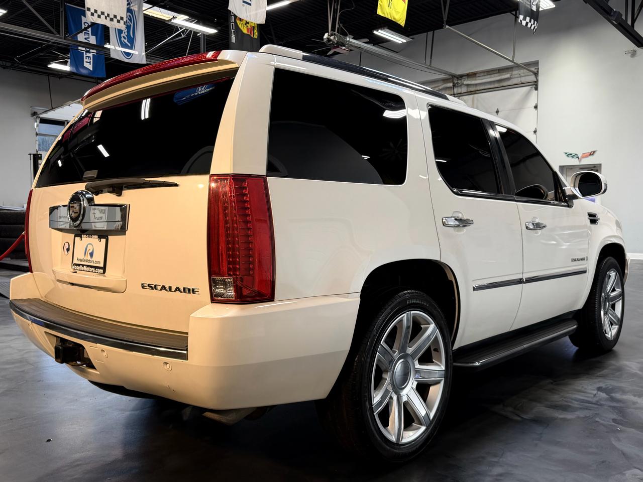 Cadillac Escalade  2008